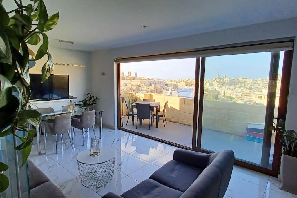 The View Penthouse Leilighet Cospicua Eksteriør bilde